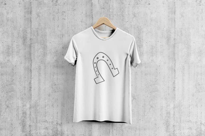 Horseshoe - T-Shirt